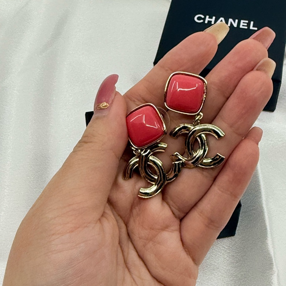 Chanel Pink Enamel Gold CC Dangle Statement Earrings - Picture 5 of 11